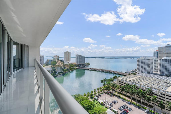 495 Brickell Ave #2011 Miami, FL 33131